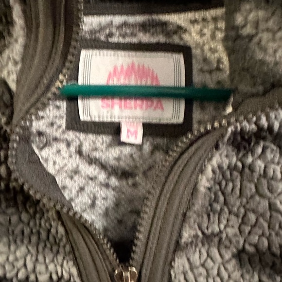 Women’s pullover - Picture 2 of 3